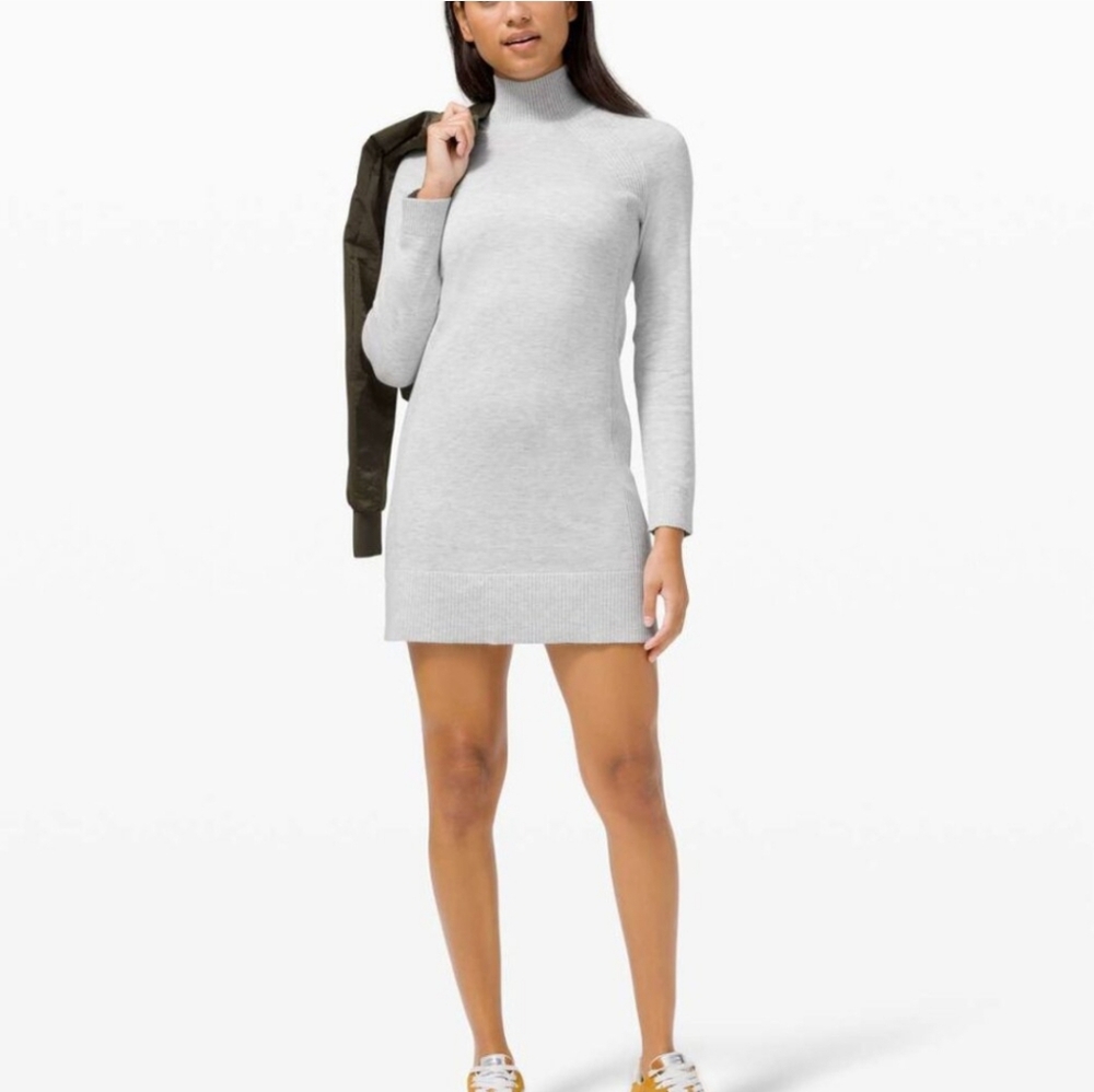 Lululemon Keep It Cozy Dress Light Grey Long Sleeves Size 8